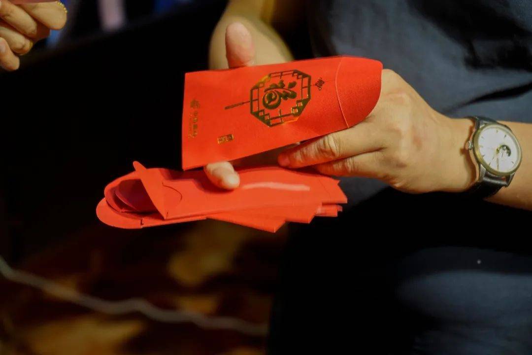 一場(chǎng)發(fā)布會(huì)，展開(kāi)微水泥革命 | 2023萬(wàn)磊廣佛千人行完滿(mǎn)成功