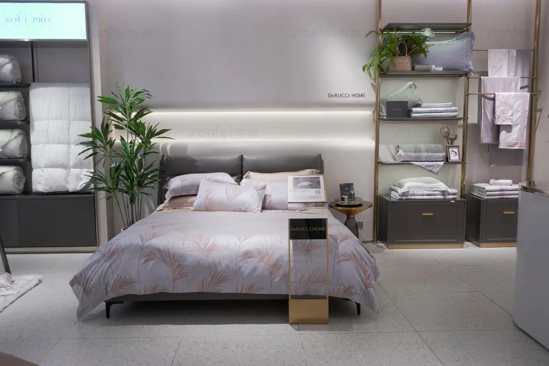 萬磊案例賞析 | 金屬遇上絲絨，尋覓絲質(zhì)般舒適生活