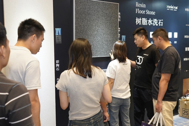 一場發(fā)布會，一場千人狂歡嘉年華 | 2025萬磊廣佛千人行完滿成功